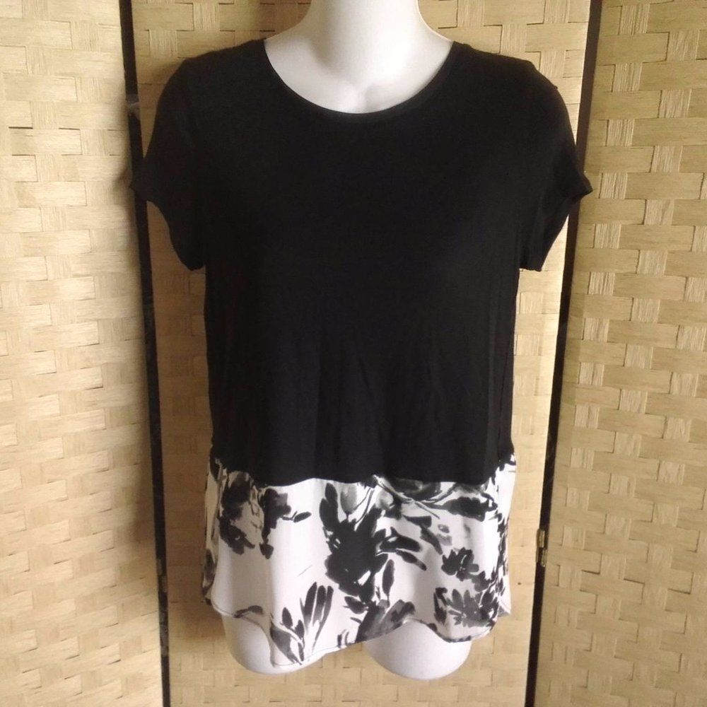 Womens NWOT Simply Vera Blouse Size P/S